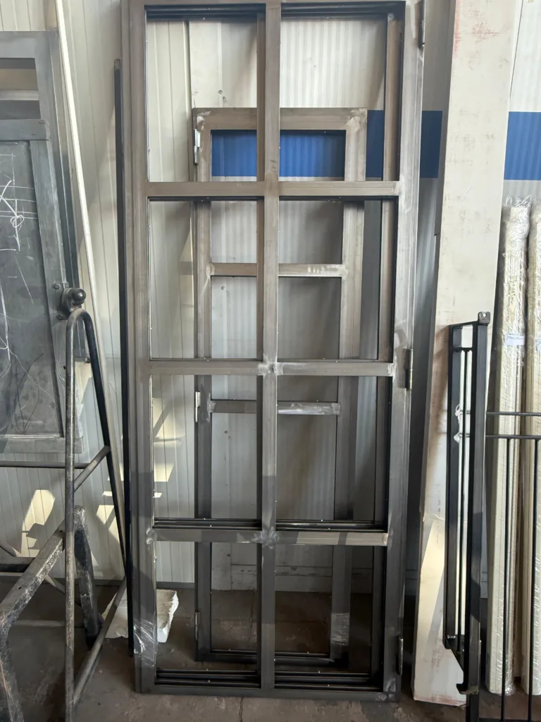 Infissi in ferro (12)