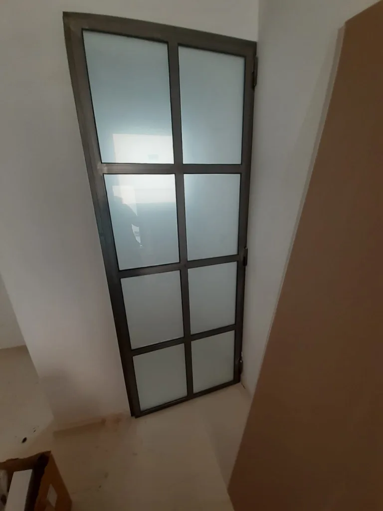 Infissi in ferro (2)